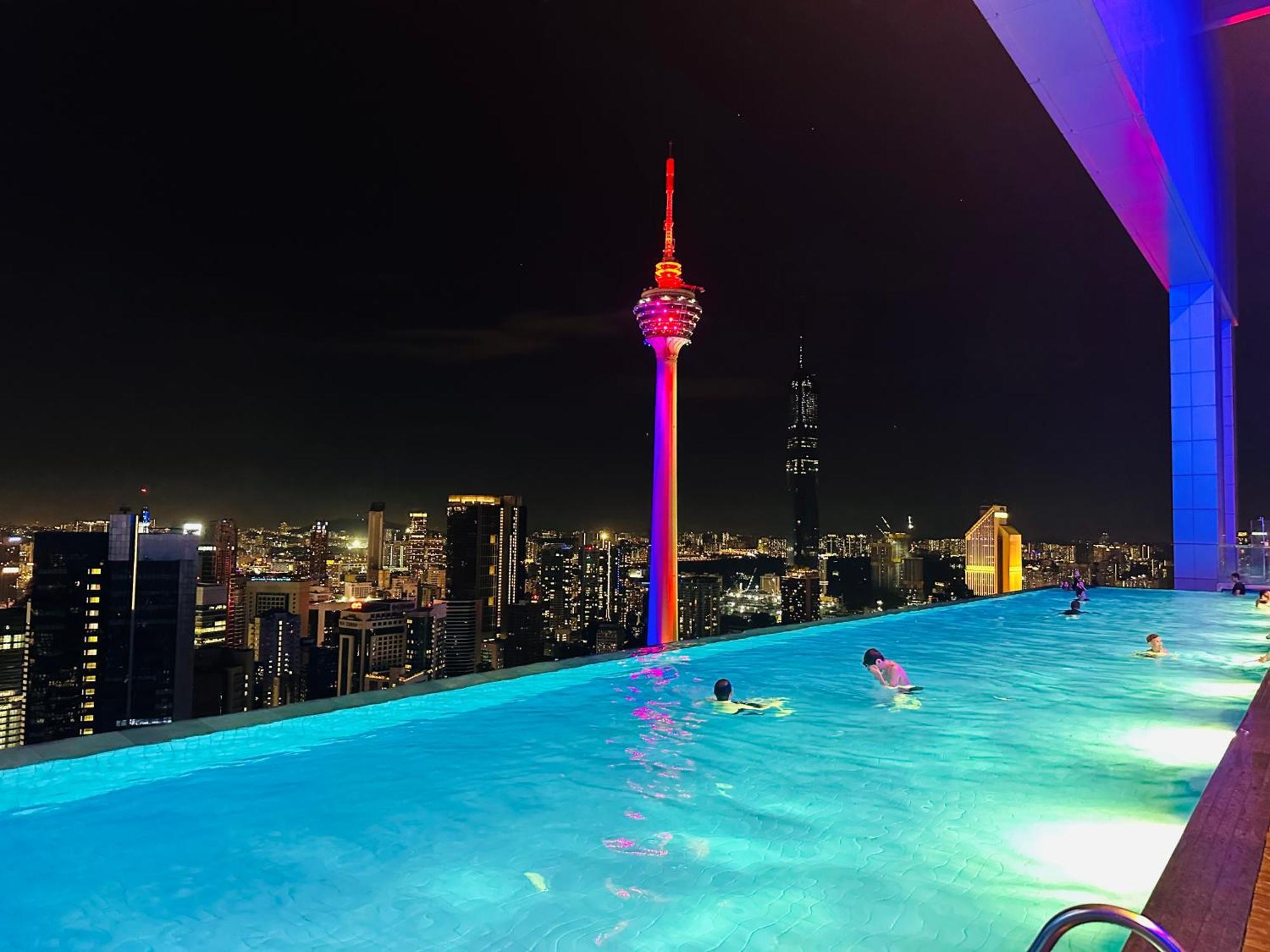 Platinum Klcc By Rainbow Suites Kuala Lumpur Exterior photo