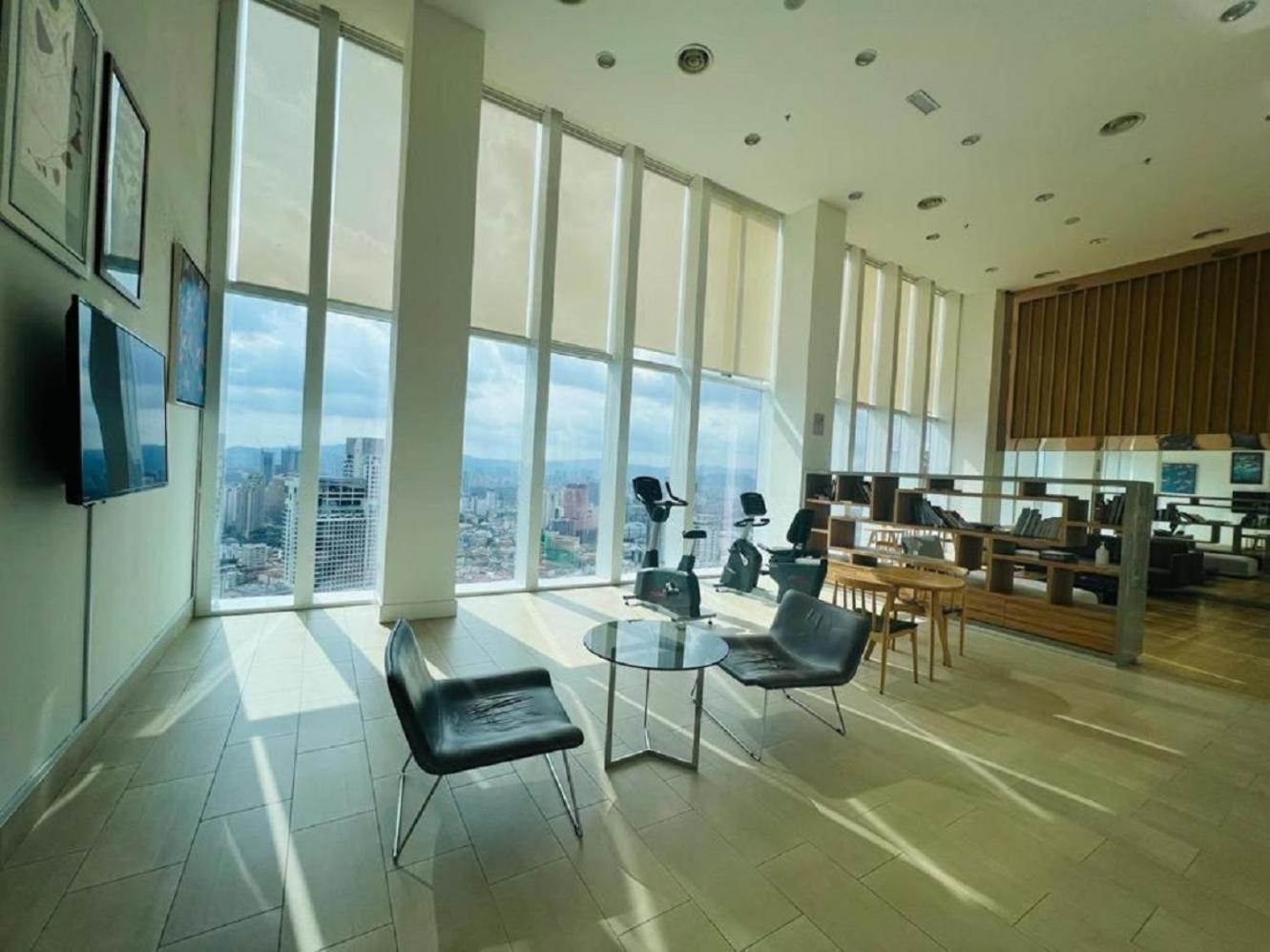 Platinum Klcc By Rainbow Suites Kuala Lumpur Exterior photo